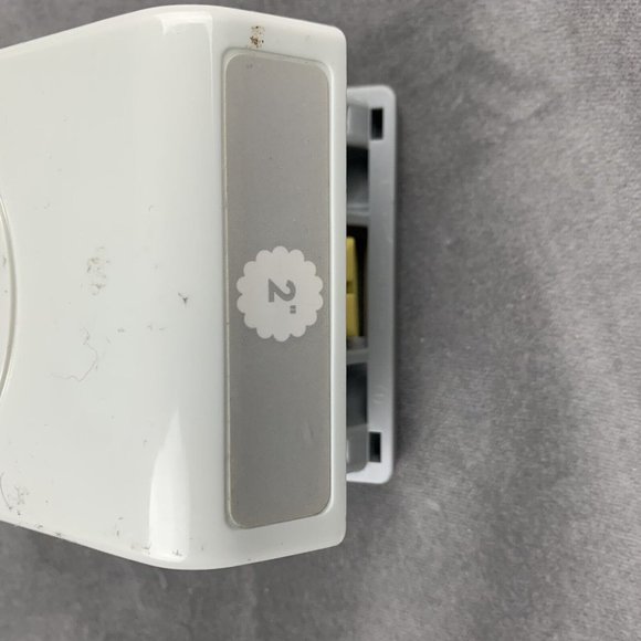 EK SUCCESS 2"  SCALLOPED CIRCLE Punch Paper Shaper  RETIRED - Picture 3 of 3